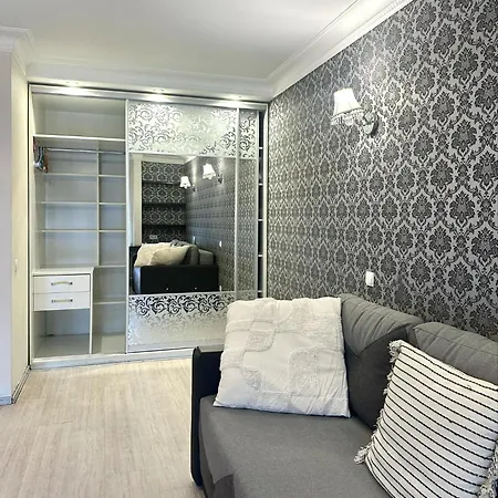Great Near Bessarabska Sq